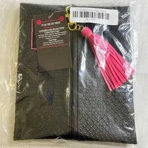 Makeup Junkie Bag NWT, Black Cobra with Pink Tassel, Size Small